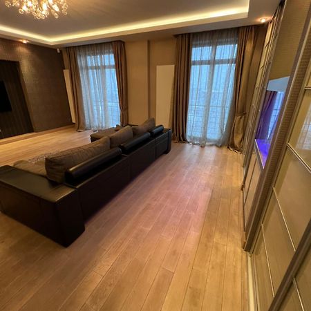 Apartment On Arkhipenka With Panorama View Lviv Exteriör bild