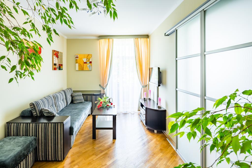 Apartment On Arkhipenka With Panorama View Lviv Exteriör bild