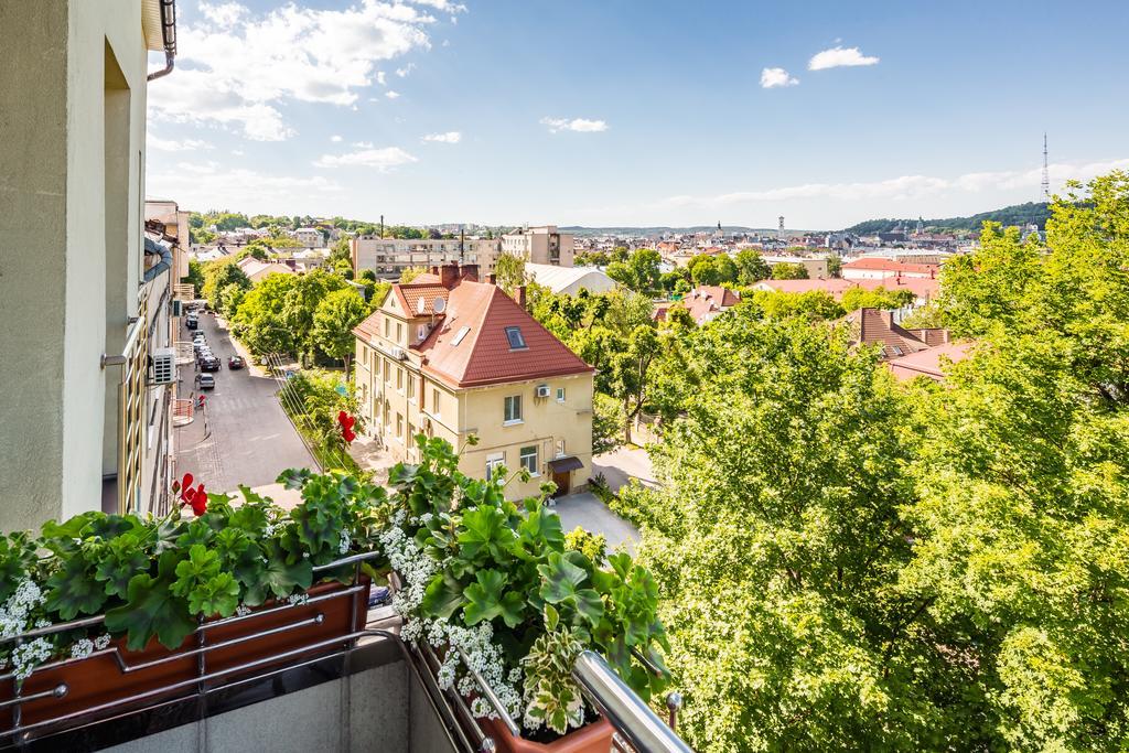 Apartment On Arkhipenka With Panorama View Lviv Exteriör bild