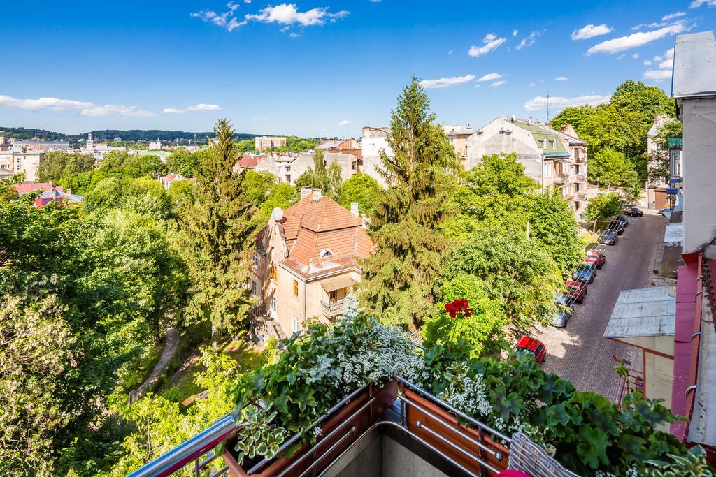 Apartment On Arkhipenka With Panorama View Lviv Exteriör bild