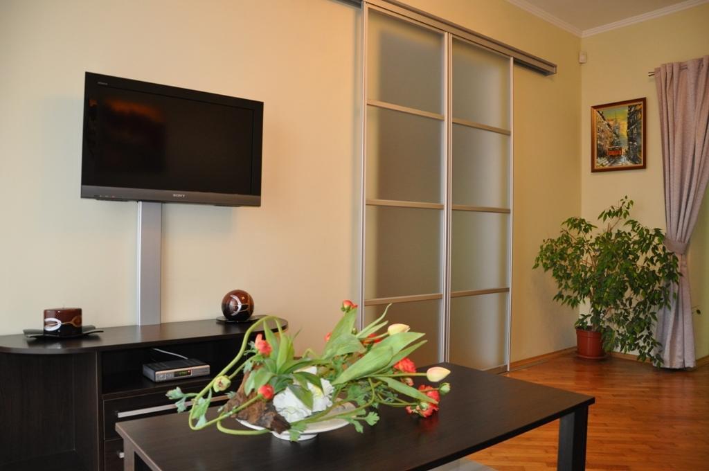 Apartment On Arkhipenka With Panorama View Lviv Rum bild