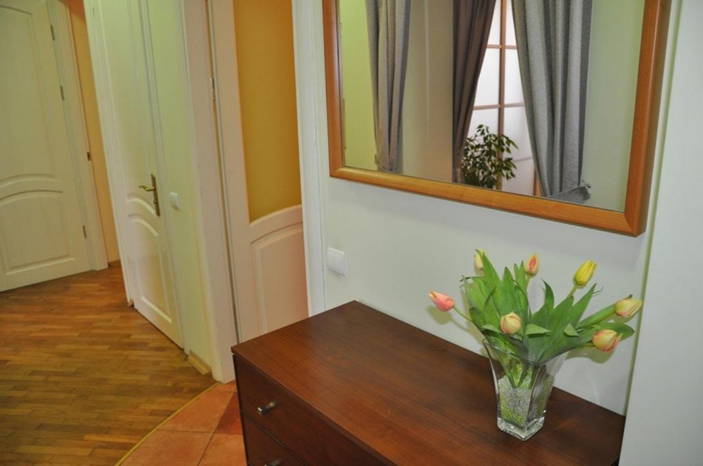 Apartment On Arkhipenka With Panorama View Lviv Rum bild